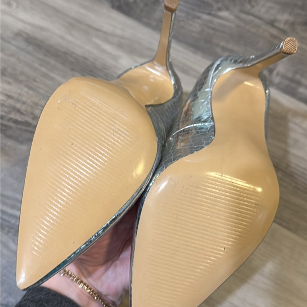 New Steve Madden Metallic Silver Heels - Picture 3 of 4